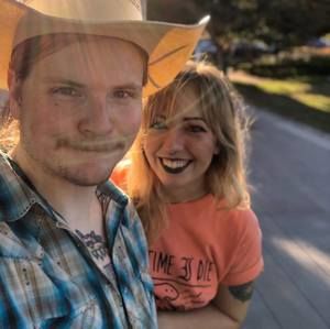 Meet your Posher, Carli